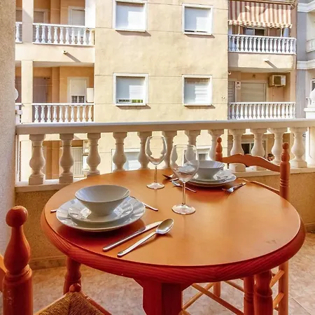 Beautiful In With Kitchen Apartment *